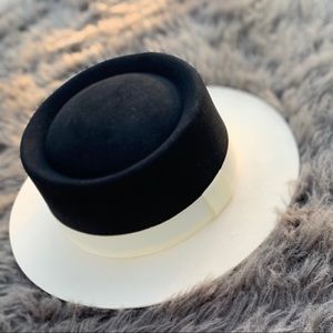 Two tone floppy hat